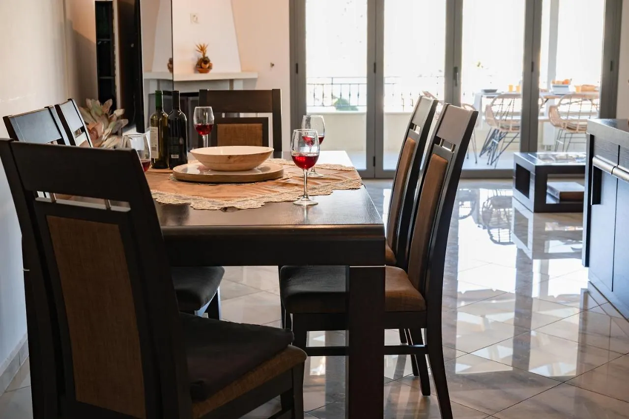 Cielo Alto Penthouse - 4 Bedrooms, Sleeps 10 Argostoli  Argostoli (Kefalonia)